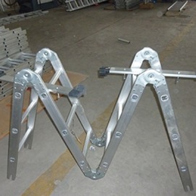 人字梯爬梯關節梯工業鋁梯工業鋁型材